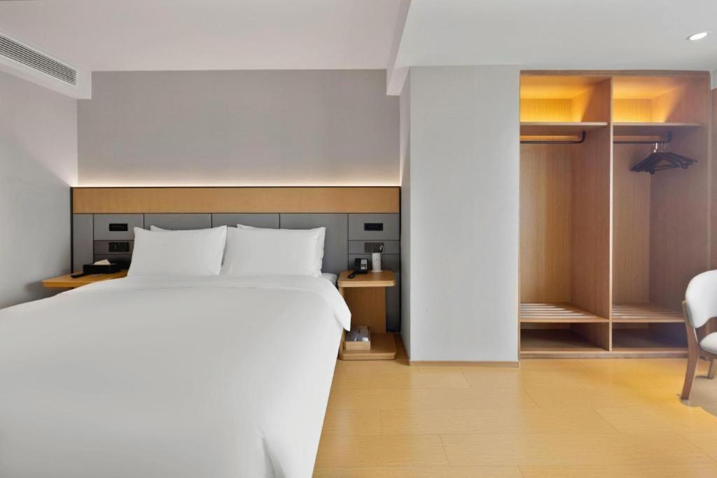 Ji Hotel Chongqing Shangqingsi Niujiaotuo Metro Station Чунцин Экстерьер фото